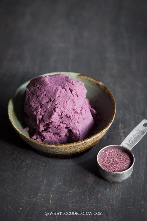 This article is to show you how you can rehydrate or reconstitute dry ube powder for use in cooking or baking in just a few simple steps. Recipes Using Ube Powder, Ube Powder Recipes, Ube Bread Recipe, Ube Recipe, Ube Dessert Recipe, Ube Desserts, Ube Dessert, Purple Foods, Spooky Desserts