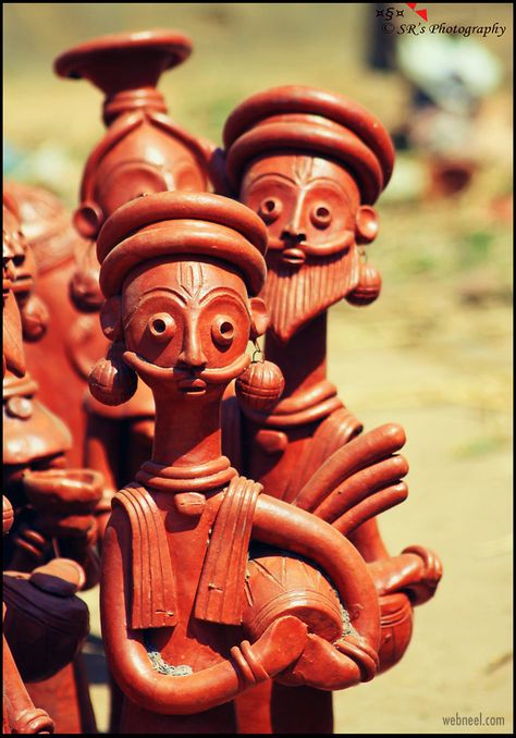 terracotta sculpture Terakota Art, Folk Sculpture, Sculpture Indian, Architecture Sketching, Elephant India, Terracotta Sculpture, India History, Pot Image, Terracotta Pottery