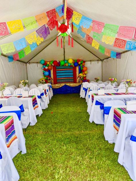 Centerpieces For Fiesta Theme Party, Senorita Theme Party, Mexican Style Party Ideas, Fiesta Tent Decorations, Mexican Theme Party Backdrop Ideas, Rancho Party Theme, Kids Mexican Theme Party, Mexican Decor Ideas Party, Mexican Theme Birthday Party Decorations