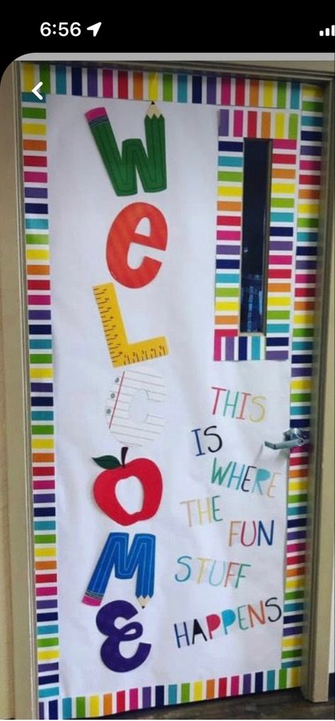 Preschool Name Bulletin Board, Back To School Classroom Decorations Daycare, Welcome Preschool Door Ideas, Prek 2 Classroom, Wall Decor For Preschool Classroom, Back To School Infant Door Ideas, Class Decor For Kindergarten, Window Bulletin Board Ideas, Cute Classroom Bulletin Boards