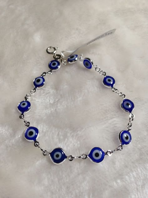 Cute Evil Eye Jewelry, Evil Eye Accessories, Wrist Jewelry, Music Collection, Evil Eyes, Jewelry Accessories Ideas, Listen To Music, Girly Accessories, Classy Jewelry