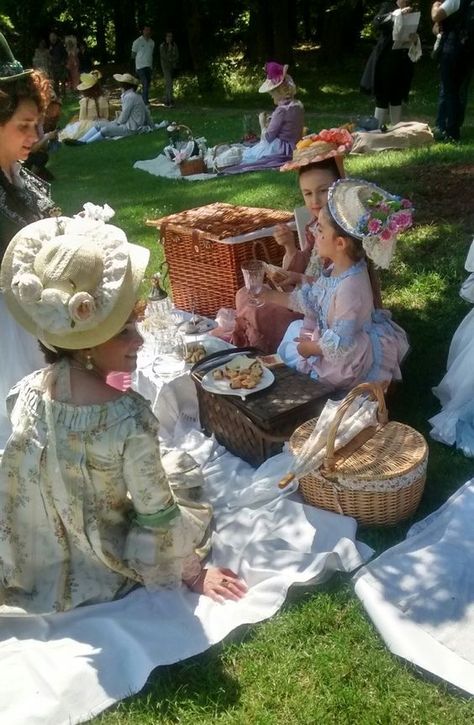 Fashion In France, Marie Antoinette Party, Rococo Aesthetic, Monza Italy, Marie Therese, Victorian Tea Party, Princess Fairytale, The French Revolution, Picnic Birthday