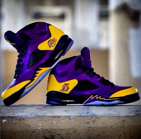 Los Angeles Lakers Purple and Gold High Tops Purple And Gold Nails, Kobe Bryant Basketball Shoes, Kobe Bryant Shoes, Kobe Shoes, Lakers Basketball, Jordan Shoes Girls, Jordan Shoes Retro, Shoes Sneakers Jordans, All Nike Shoes