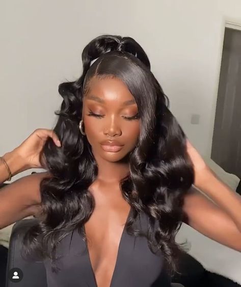 Prom Hairstyles Down Black Women, Formal Wig Styles, Hair Styles For 18th Birthday, Cute Hairstyles For Formal, Matric Dance Hairstyles For Black People, Black Girls Prom Hairstyles, Matric Dance Nails, Formal Hairstyles Black Women, 18th Birthday Hairstyles