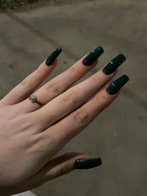 Very Dark Green Nails, Square Dark Green Nails, Dark Blue Tips Nails, Dark Green Nails Square, Green Forest Nails, Bottle Green Nails, Dark Green Nails Acrylic, Forest Green Nails, Green Acrylic Nails