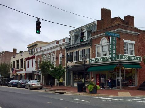 Virginia Aesthetic, Fairfax Virginia, Fredericksburg Virginia, Small Town America, Virginia Travel, Old Town Alexandria, City Planning, Dawsons Creek, American Houses