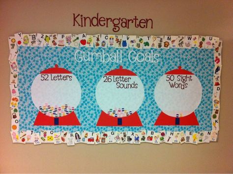 Bulletin board for letter and sight word goals... this can easily be adapted for use with different grade levels. Classroom Diys, Proficiency Scales, Kindergarten Routines, Goal Wall, The Paper Bag Princess, Data Boards, Kindergarten Goals, Kindergarten Bulletin Boards, Data Wall