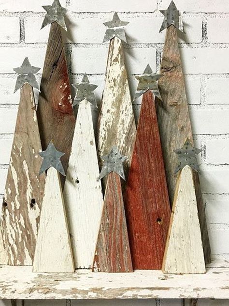 Wooden rustic trees Christmas Woodworking Projects, Christmas Woodworking, Wood Pictures, Wooden Christmas Crafts, Woodworking Projects That Sell, Christmas Wood Crafts, Wooden Christmas Trees, Christmas Decorations Rustic, Primitive Christmas