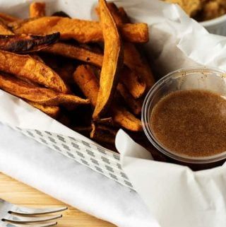 Sweet Potato Fries with Cinnamon Sugar Dipping Sauce - Tornadough Alli Sweet Potato Fry Dipping Sauce Cinnamon, Sweet Potato Fry Sauce, Gf Dips, Sweet Potato Fries Dipping Sauce, Sweet Potato Fry, Sweet Potato Dip, Caramel Dipping Sauce, Potato Fry, French Fried Potatoes