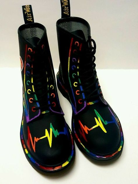 Rainbow Boots, Pride Equality, Dr Martens Pascal, Doc Martens Outfit, Doc Martens Boots, Boots Woman, Christian Fashion, Christian Louboutin Women, Swag Shoes