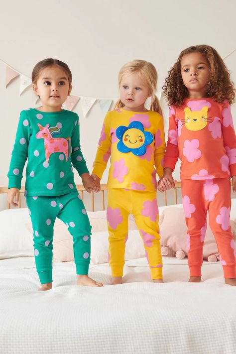 Girls Pyjamas, Pajama Pattern, Girls Nightwear, Kids Nightwear, Kids Pjs, Pink Fairy, Summer Outfits Kids, Baby Swimming, Night Suit