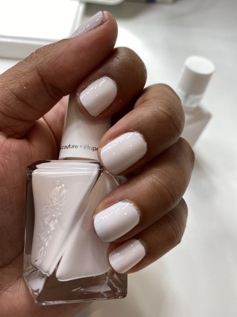 White Polish Nails, Light Pink White Nails, White Cream Nails, Cream White Nails, Creamy White Nails, Off White Nails, Turtle Nail Art, Turtle Nails, White Gel Nails