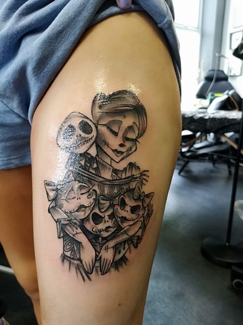 Me and my children Skeleton Family Tattoo, Two Children Tattoos For Moms, Kid Tattoo Ideas, Child Tattoo Ideas, Tattoo Ideas For Kids, Kid Tattoos For Moms, Baby Tattoo Ideas, Daughter Tattoo Ideas, Tattoo Ideas Cute