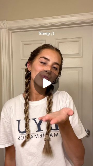 Maddy Millard on Instagram: "Hard to show but hopefully this makes sense!!🫶   #hair #hairstyle #hairideas #hairinspo #hairtutorial #heatlesshair #heatlesscurls #ropebraid #ropebraidtutorial #wavyhair #curlyhair #utahgirl #heatlesswaves #mamamiahair #summerhairstyles" Rope Curls Hair, Overnight Crimped Hair, Hairstyle To Sleep In, Rope Braid Curls Overnight, How To Style Crimped Hair, Hairstyles With Crimped Hair, Maddy Millard, Krimped Hairstyles, Hairstyles For Bed