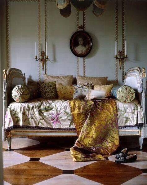 French Glamour, French Daybed, French Interior, Painted Floors, French Decor, French House, Pretty House, French Inspired, My New Room