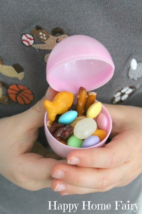 Easter story snack mix3 Easter Art For Kids, Easter Story Snack, Free Sunday School Printables, Catholic Icing, Sunday School Printables, Easter Lessons, Easter Sunday School, Happy Home Fairy, Easter Snacks