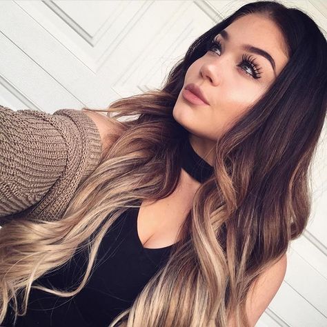 Another Day Another Slay  @blissfulbrii_ is rocking her @guy_tang 220g 22" 1C/18 Balayage ✨ Blond Rose, Blond Hairstyles, Black Hair Ombre, Brown Ombre Hair, Ombre Hair Blonde, Ombré Hair, Brown Blonde Hair, Ombre Hair Color, Blonde Ombre