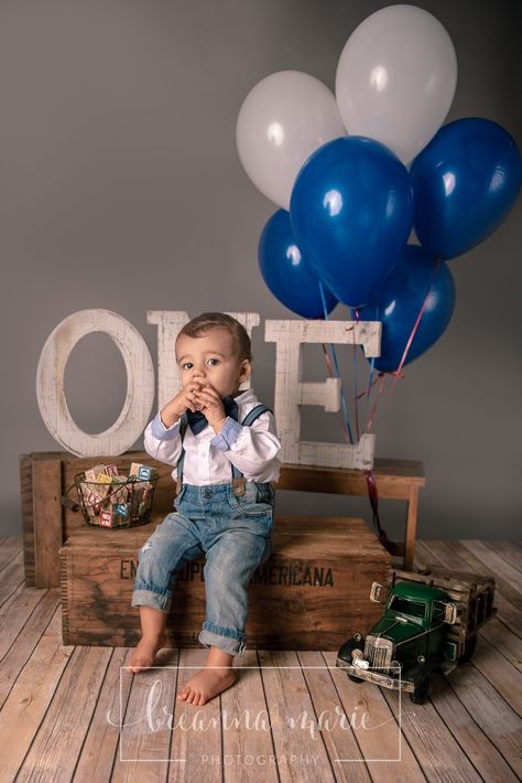 Boys Cake Smash Photoshoot, 1 Year Photoshoot Ideas Boy, One Year Old Birthday Photoshoot Boy, 1st Birthday Boy Photoshoot Ideas, First Birthday Boy Photoshoot Indoor, 1st Birthday Pictures Boy, Baby Boy Photo Shoot Ideas 1 Year, Baby Boy 1 Year Photoshoot, 1 Year Birthday Photoshoot Boy