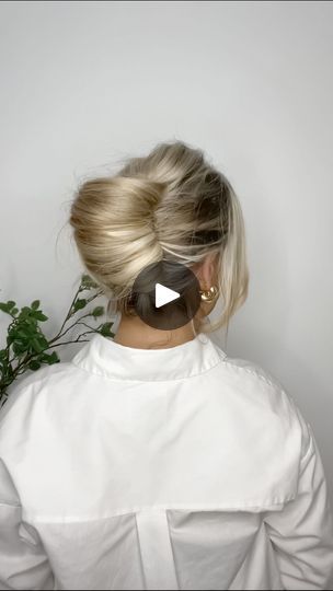 Ponytail Flip, French Twist Tutorial, Loose Ponytail, Hair And Makeup Tips, Cute Haircuts, Hair Remedies, French Twist, Beauty Ideas, Hello Gorgeous