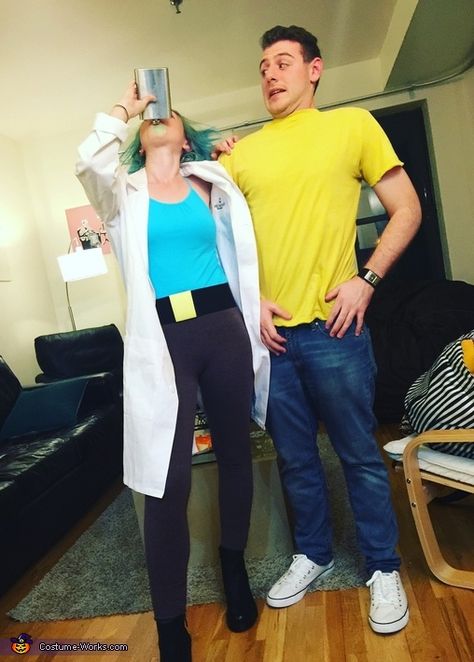 Rick and Morty Costume - Halloween Costume Contest via @costume_works Halloween Kostüm Joker, Rick And Morty Costume, Morty Costume, Meme Costume, Couples Cosplay, Couple Cosplay, Best Couples Costumes, Halloween Coustumes, Costume Works