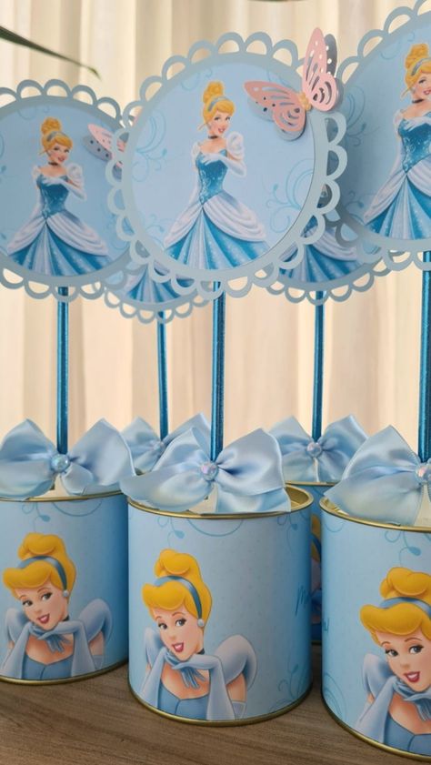 Cinderella Centerpiece Ideas, Cinderella Party Ideas, Kids Centerpieces, Cinderella Party Theme, Cinderella Birthday Party Decorations, Disney Princess Theme Birthday Party, Cinderella Centerpiece, Candy Gifts Diy, Disney Princess Theme