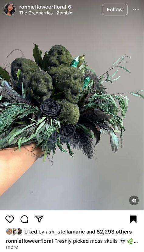 Horror Flower Bouquet, Emo Wedding Bouquet, Spooky Rose Bouquet, Goth Bouquet, Moss Skull, Skull Bouquet, Moss Covered Skull, Spooky Flowers, Moss Wedding