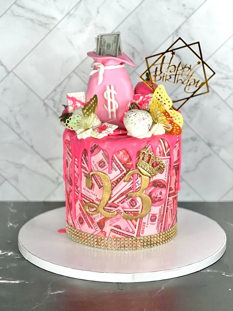 Hey everyone! Check out this gorgeous pink money themed strawberry drip cake. 💰💕 It's covered in pink edible money frosting sheets and decorated with an edible money bag and gold butterflies. And as if that wasn't enough, it's also adorned with beautiful pink and white chocolate covered strawberries. 🍓🍫 Perfect for any occasion, especially for those who love the color pink and money! . . . #CakeGoals #CakeDecorating #PinkMoneyCake #StrawberryLove #ChocolateCoveredStrawberries #SweetTreats Strawberry Drip Cake, Strawberry Cake With Chocolate, Cake With Chocolate Covered Strawberries, Birthday Strawberry Cake, Money Birthday Cake, Queens Birthday Cake, White Chocolate Covered Strawberries, Pink Money, White Chocolate Covered