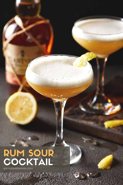 Rum Sour Recipe, Rum Sour, Sour Drink, Rum Cocktail Recipes, Chill Drinks, Sour Foods, Seasonal Drinks, Sour Cocktail, Light Rum