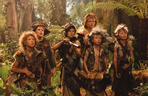 The Lost Boys - Curly, Tootles, Slightly, Nibs, and the twins (Peter Pan 2003) Peter Pan Pictures, Lost Boys Costume, Peter Pan Musical, Peter Pan Jr, Peter Pan 2003, Lost Boys Peter Pan, Peter Pan Movie, Peter Pan Costumes, Terra Do Nunca