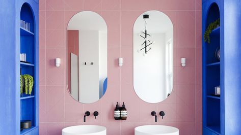 Founders of 2LG Studio Russell Whitehead and Jordan Cluroe have written a book to empower people to embrace colour in their interiors. Bathroom Chandelier Lighting, Bathroom Chandelier, Embossed Wallpaper, Bathroom Backsplash, Pink Bathroom, Commercial Interior Design, Interior Deco, Estilo Art Deco, Art Deco Interior