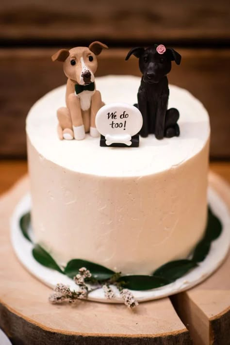 Adorable Ways to Include Your Dog in Your Wedding | Dogs at Wedding Wedding Cakes Dog, Dinosaur Wedding, Spring Wedding Outfit, Dog Cake Topper Wedding, Dog Cake Topper, Wedding Cake Ideas, Topper Wedding, Dog Cake, Wedding Dress Pictures