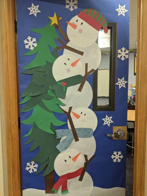 Owl Classroom Door, Decorated Classroom Doors, Winter Snowman Craft, Door Decorations Classroom Christmas, Christmas Door Decorating Contest, Christmas Classroom Door, Owl Classroom, Winter Door Decorations, School Door Decorations