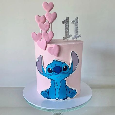 15 Unique Stitch Cake Ideas For Beginner And Pro Bakers. - The Perfect Cake Idea Easy Lilo And Stitch Cake, Cake Decorating Stitch, Stitch Birthday Cake Easy, Easy Stitch Cake, Stitch Bday Cake, Lilo And Stitch Cake Ideas, Stitch Birthday Cakes, Stitch Torte, Stitch Cake Ideas