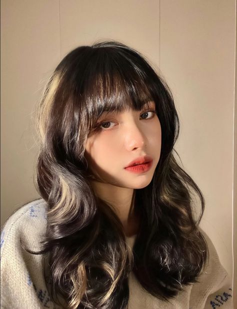 Undercut Hair Designs, Tiktok Affiliate, Ulzzang Short Hair, Korean Makeup Tips, Medium Long Haircuts, Smooth Legs, Bangs With Medium Hair, Haircuts Straight Hair, Hair Color And Cut