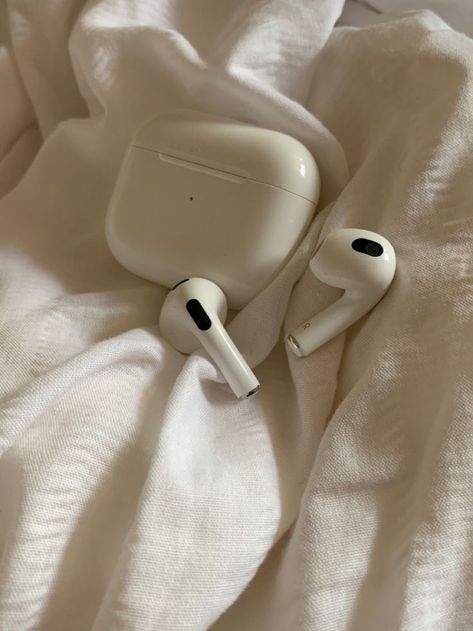 Airpods 3rd Generation, Mac Desktop, Sony Headphones, Apple Air, Airpod Pro, Ear Buds, Buy Apple, Air Pods, Earbud Headphones