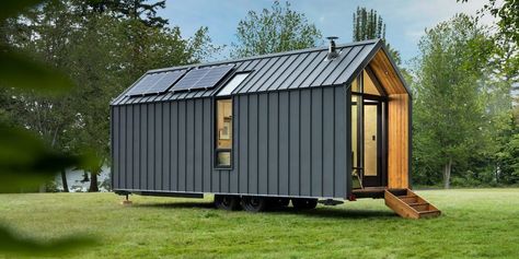 Tiny Office On Wheels, Tiny Home Trailer, Trailer Houses, Office On Wheels, Tiny Homes On Wheels, Modern Tiny Home, Steel Cladding, Tiny House Exterior, Modern Shed