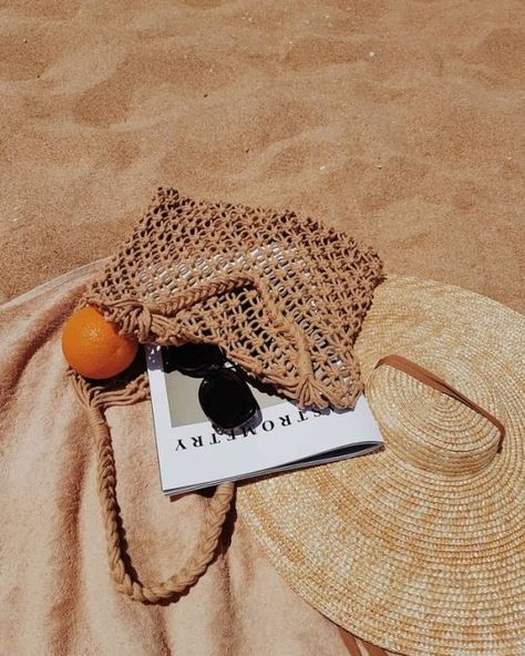 Beach essentials #beach #summer Black Jackets, Picnic Date, Beige Aesthetic, Summer Feeling, Brown Aesthetic, Beach Aesthetic, Beach Vibe, Summer Of Love, The Sand