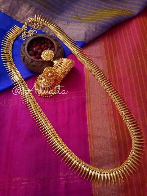 Kerala Model Gold Jewellery, Mullamottu Mala Kerala, Kerala Haram Designs Gold Latest, Kerala Jewellery Necklaces, Kerala Jewellery Traditional, Kerala Haram, Kerala Gold Jewellery, Kerala Traditional Jewellery, Kerala Jewellery