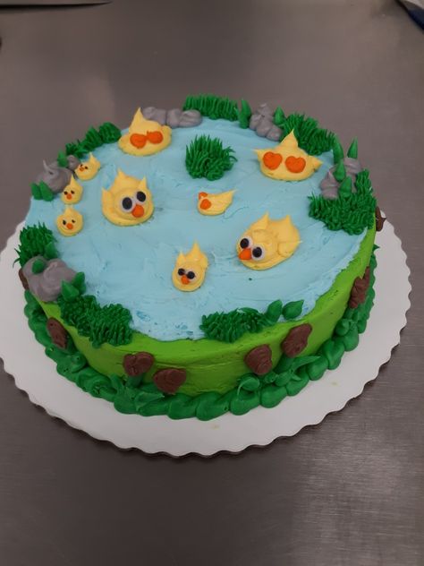 4-h Cake Decorating Ideas, 4h Cake Decorating Ideas, Buttercream Animals, Cakes 2023, Dq Cake, Pond Decorations, Farm Cake, Buttercream Cake Decorating, Simple Cake Designs