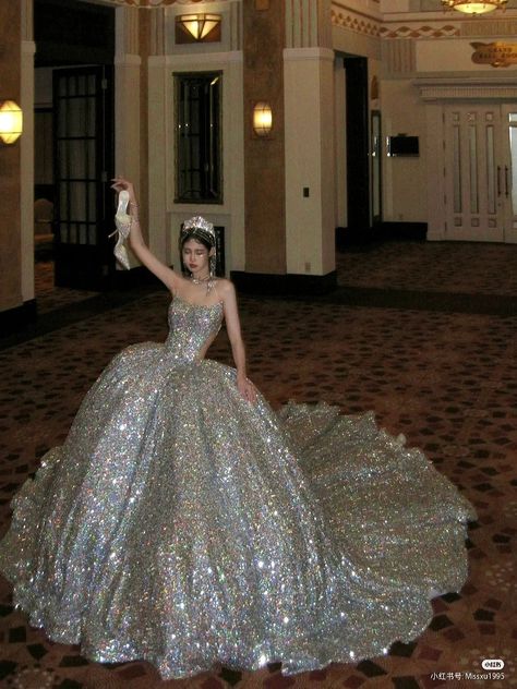 Silver Dress Ball Gowns, Sparkly Bridal Outfit, Silver Xv Dresses, Big Prom Dresses Ball Gowns, Big Puffy Dresses, Plata Aesthetic, Aesthetic Quinceanera Dresses, Silver Princess Dress, Silver Quinceanera Dresses