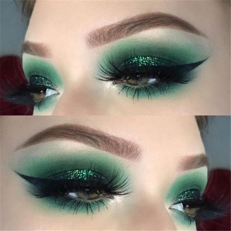 Eyeshadow Tutorial Natural, Christmas Eyeshadow, Make Up Designs, Christmas Makeup Look, Makeup Hacks Tutorials, Chic Makeup, Natural Eyeshadow, Green Makeup, Makijaż Smokey Eye