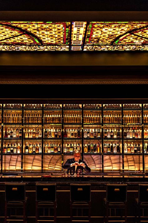 Back Bar Design Restaurant, Cool Bars Designs, Unique Hotel Design, Best Bar Design, Hotel Bar Design, Luxury Bar Design, Back Bar Design, Vegas Design, Tac Mahal