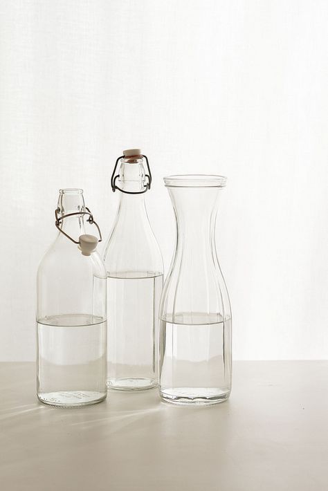 water is a neccessity in life like I would be a neccessty to an employer (how I want an employer to view me) Water Carafe, Water Pitchers, Water Glass, Back To Nature, Bottles And Jars, Kitchen Stuff, Food Styling, Glass Bottle, Glass Bottles