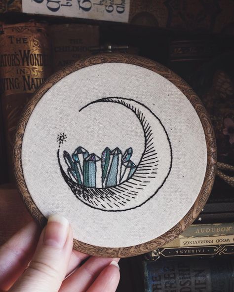 Moon crystals and a tiny star. #illustration #art #embroidery #sewing #moon #crystals #crystal #gemstone #gemstones #healing #star #nightsky #annarack #annajanesearle #spiritual #celestial #blackwork #needlework #handembroidery Moon Crystals, Moon Embroidery, Tumblr Drawings, Crystal Embroidery, Star Illustration, Diy Upcycling, Art Embroidery, Tiny Star, 자수 디자인