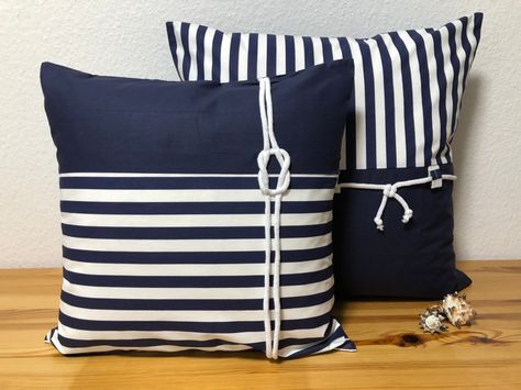 1x Maritime Cushion Cover, Cushion Cover, Country Style Cushion Cover. Decorative Pillow Sailor's Knot Blue / White - Etsy Nautical Duvet Covers, Navy Blue Decor, Nautical Cushions, Nautical Crafts, Coastal Room, Sailor Knots, Boat Decor, Country House Design, Diy Wooden Projects