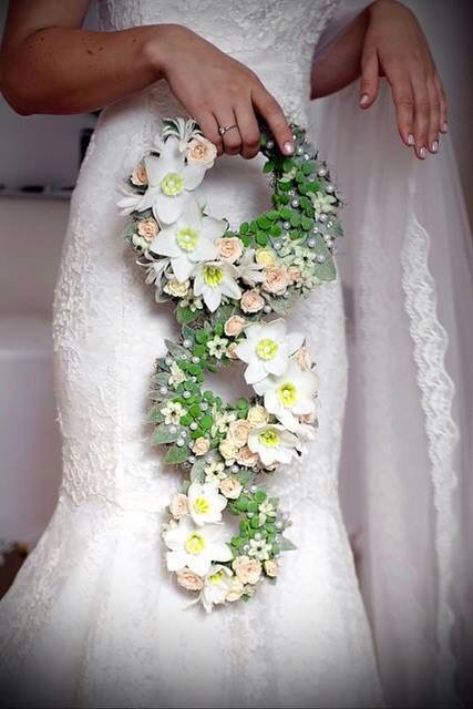 Wow! Circle Bouquet, Shower Bouquet, Modern Bridal Bouquets, Unique Bridal Bouquets, Flower Girl Bouquet, Just Magic, Bridal Brooch Bouquet, Wedding Ceremony Arch, Unique Wedding Flowers