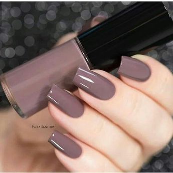 Neutral Nail Polish Colors, Nail Paint Shades, Bentuk Alis, Manicure Gel, Easy Nails, Nail Colours, Trendy Nail, Dark Nails, Neutral Nails