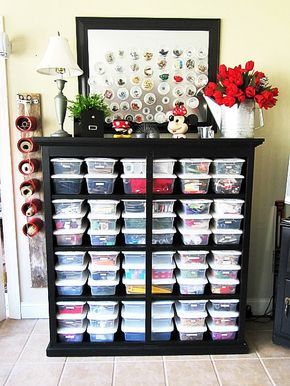 Craft Room Organization Diy, Sewing Room Storage, Craft Station, Dream Craft Room, Craft Room Design, Sewing Room Organization, Scrapbook Room, Diy Craft Room, Craft Room Storage