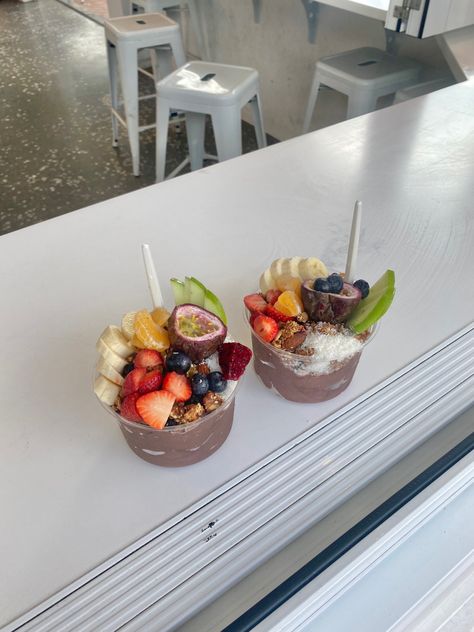 Açai Bowls, Bowl Aesthetic, Healthy Food Inspiration, Tropical Travel, Espresso Bar, Chocolate Drizzle, Juice Bar, Vegan Protein, Summer Body