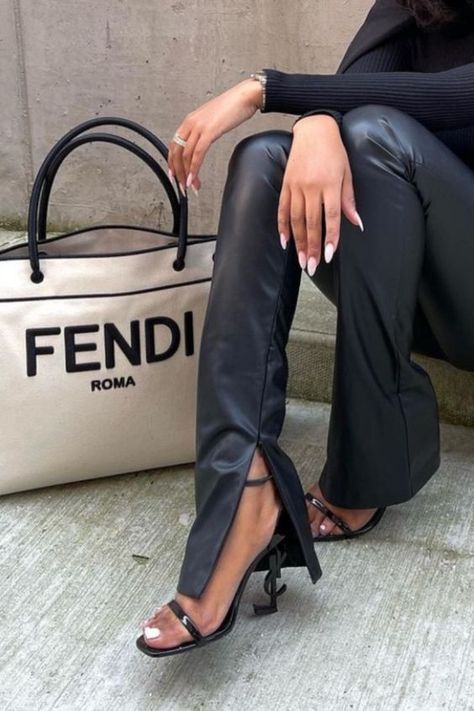 How to Wear Split Hem Pants like Celebrities - Red Soles and Red Wine Ysl Sandals Outfit, Ysl Opyum Heel Outfit, Ysl Shoes Outfit, Opyum Ysl Heels Outfit, Saint Laurent Heels Outfit, Ysl Opyum Heel, Ysl Heels Outfit, Ysl Black Heels, Black Fendi Bag